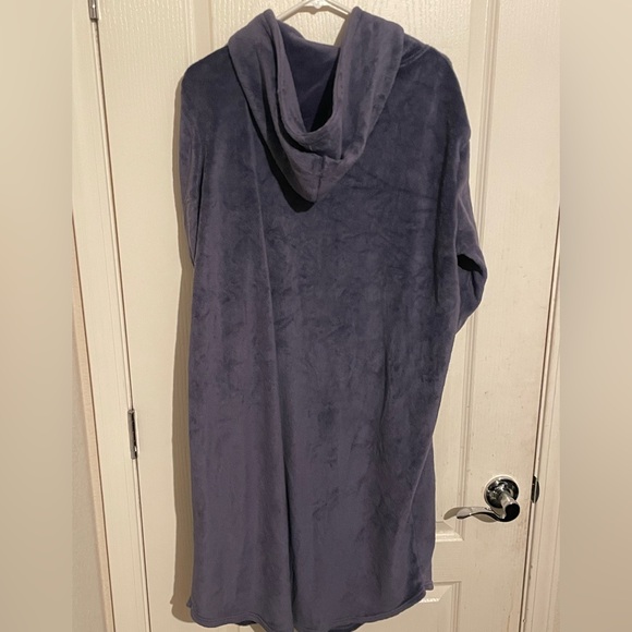32 Degrees Plush Purple Sleepwear - Picture 4 of 5